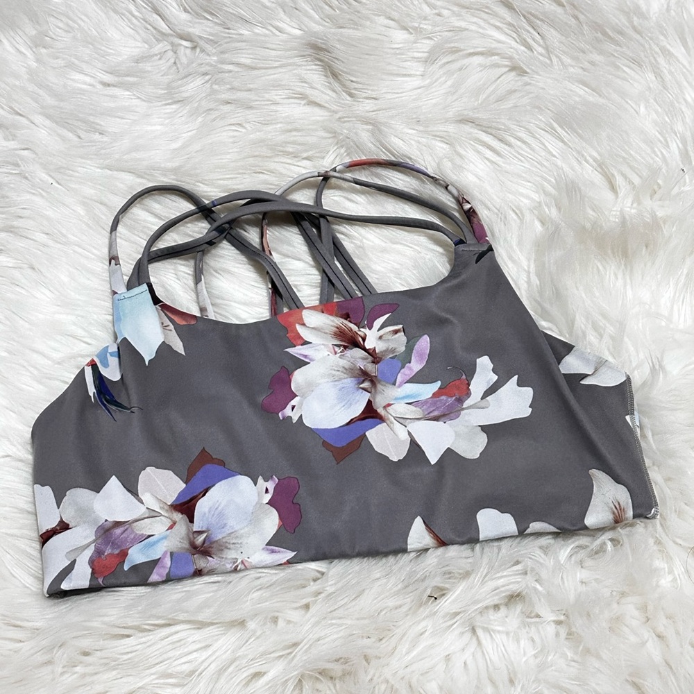 Athleta Hyper Focused floral Strappy Sports Bra